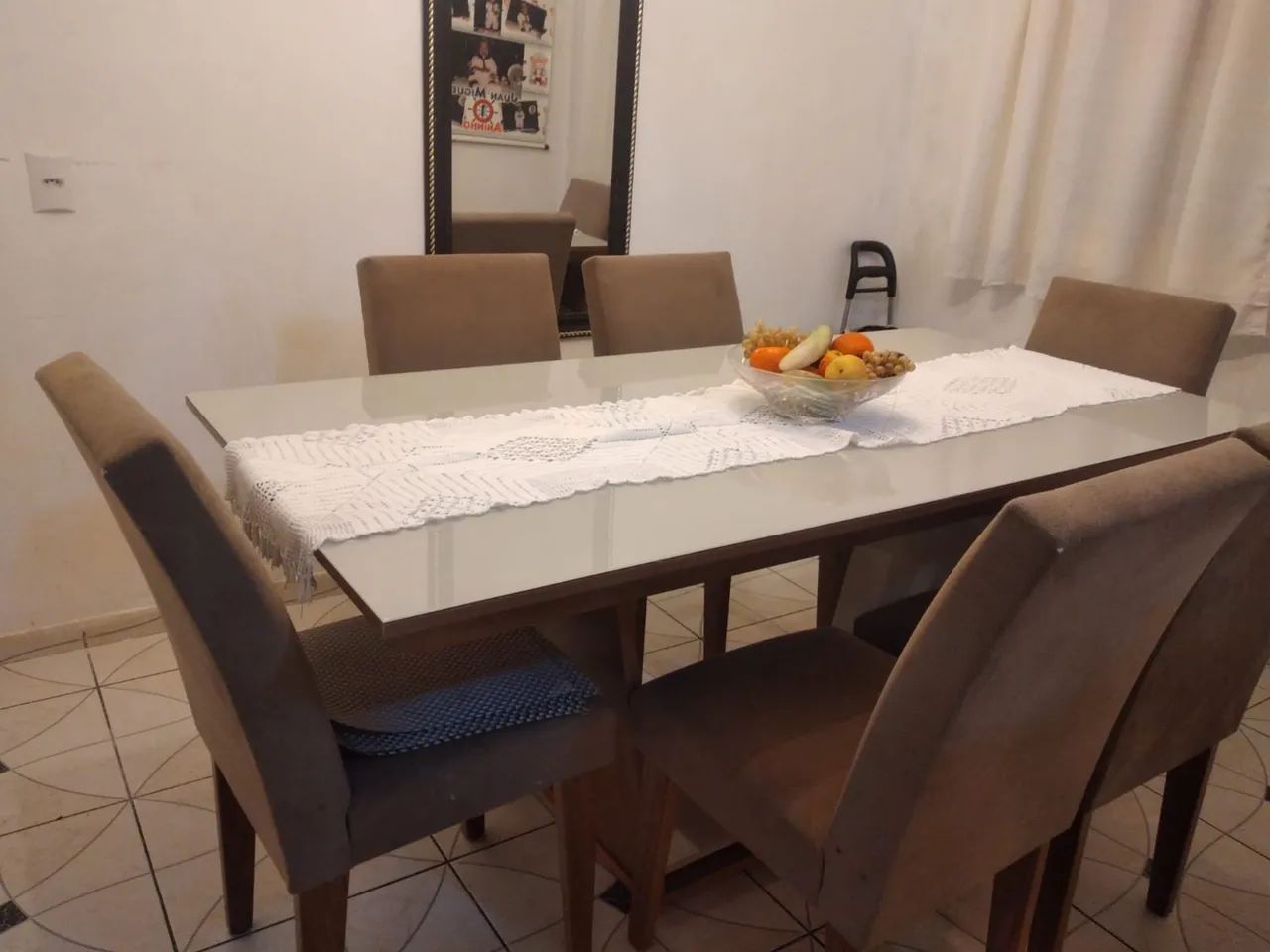 Mesa para 6 cadeiras - sem as cadeiras  - Foto 5