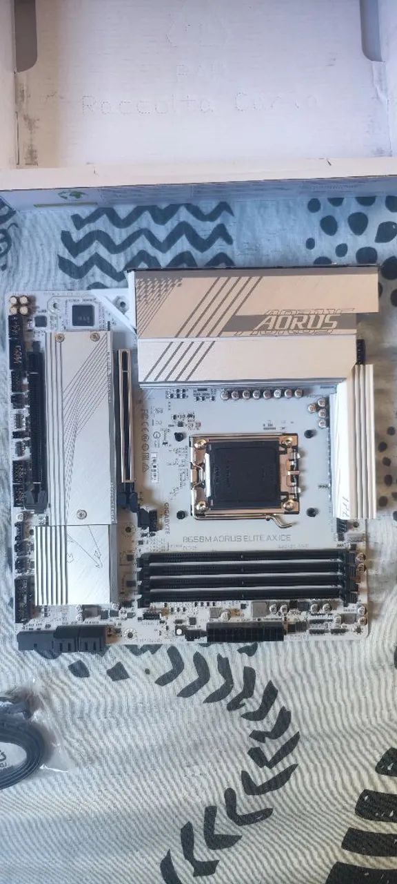 Placa Mãe B650M Aorus Elite AX ICE Branco - Foto 4