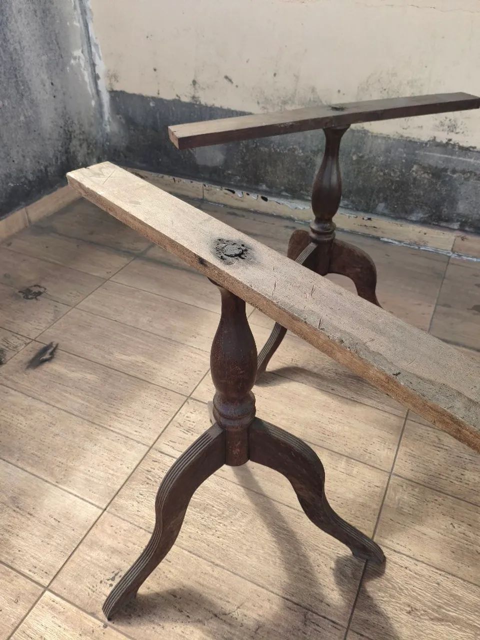 Pé de mesa antigo  - Foto 2