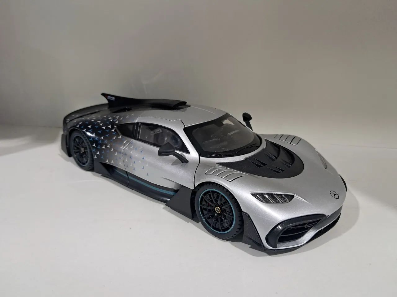 Miniatura  Mercedes Amg Performance 1:18