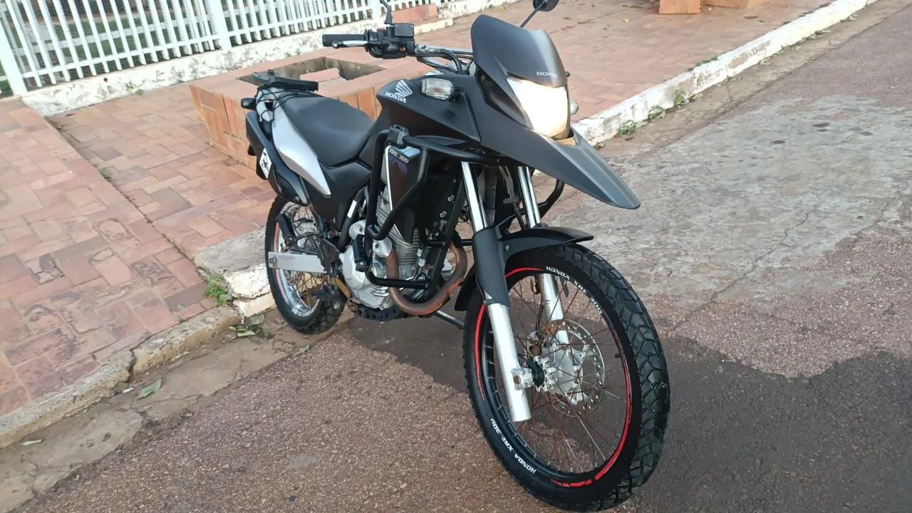 XRE 300
