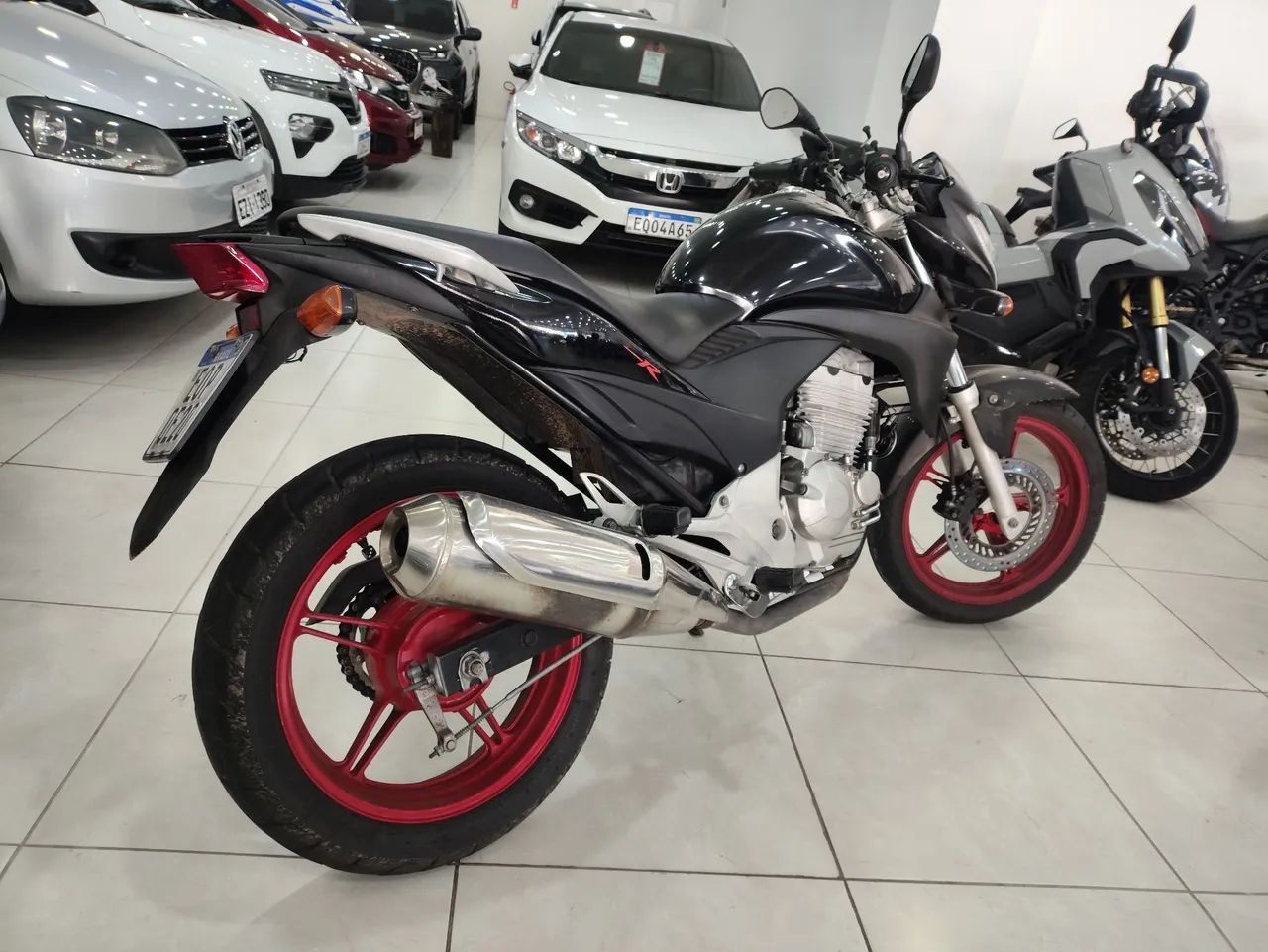 CB 300 R 2011 - Foto 2