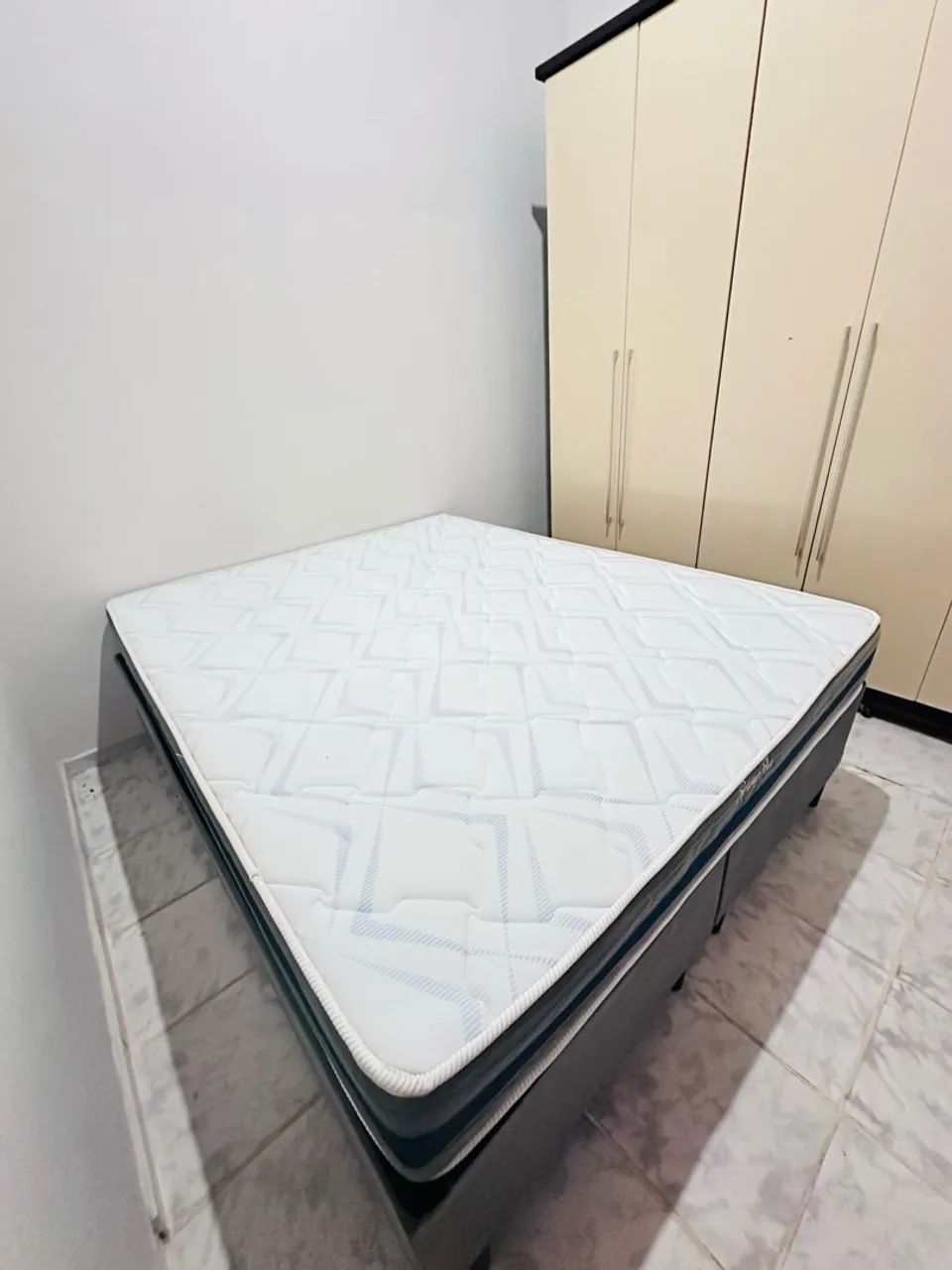 CAMA BOX QUEEN SIZE COM MOLAS ENSACADAS - Foto 3