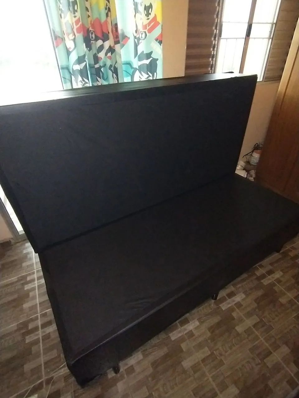 Cama box solteiro ótimo estado