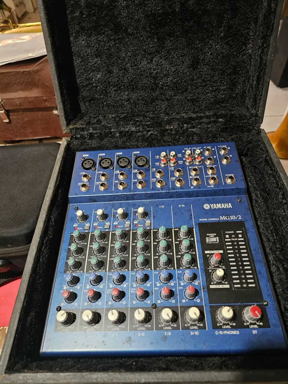 Mesa som yamaha MG10/2