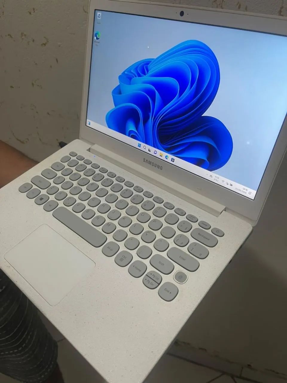 NOTEBOOK SAMSUNG  - Foto 2