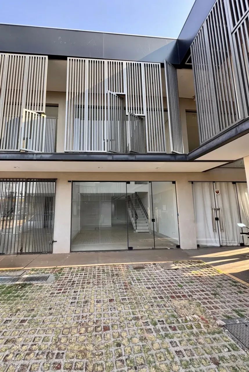Sala Comercial com mezanino, ampla e bem localizada - São Lourenço - Foto 2
