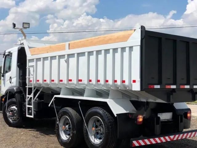 Volkswagen 24280  Caçamba  2017.  - Foto 3