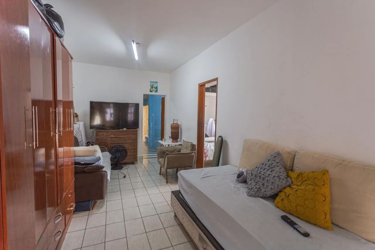 Casa à Venda - Nova Floresta, 3 Quartos, 250 m2