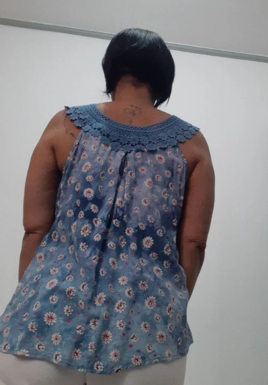 blusa em viscose e renda tam. 38 Sabala - Foto 4