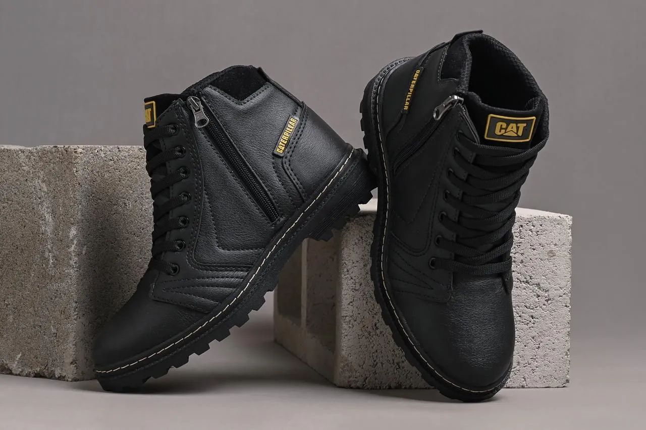 Caterpillar masculina 