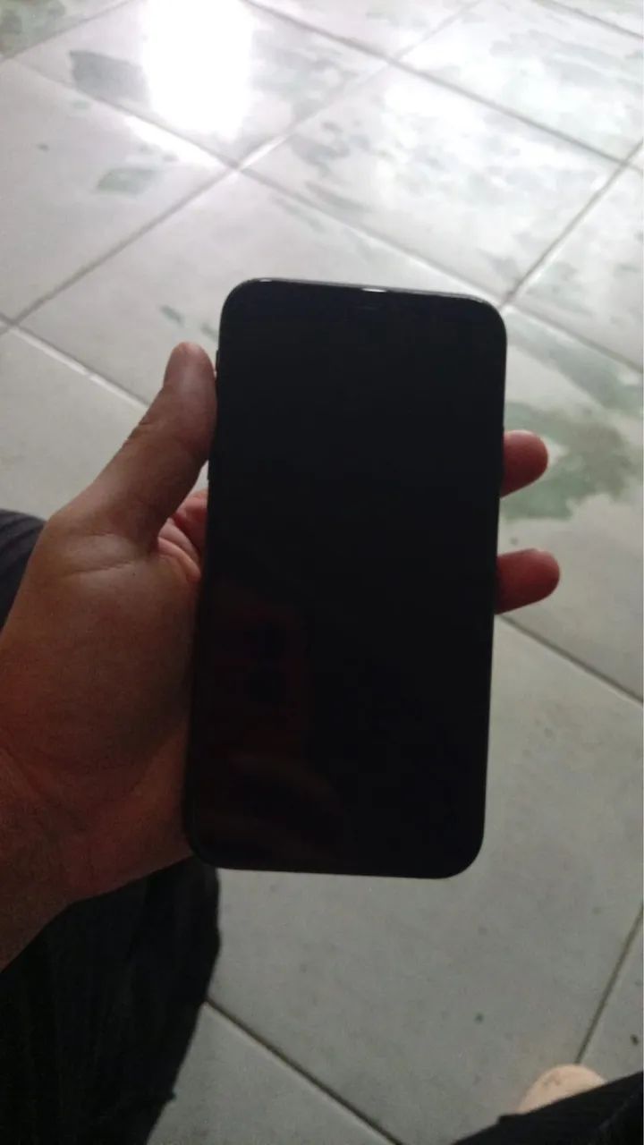 Vendo iPhone 11 850 128 gigas - Foto 2