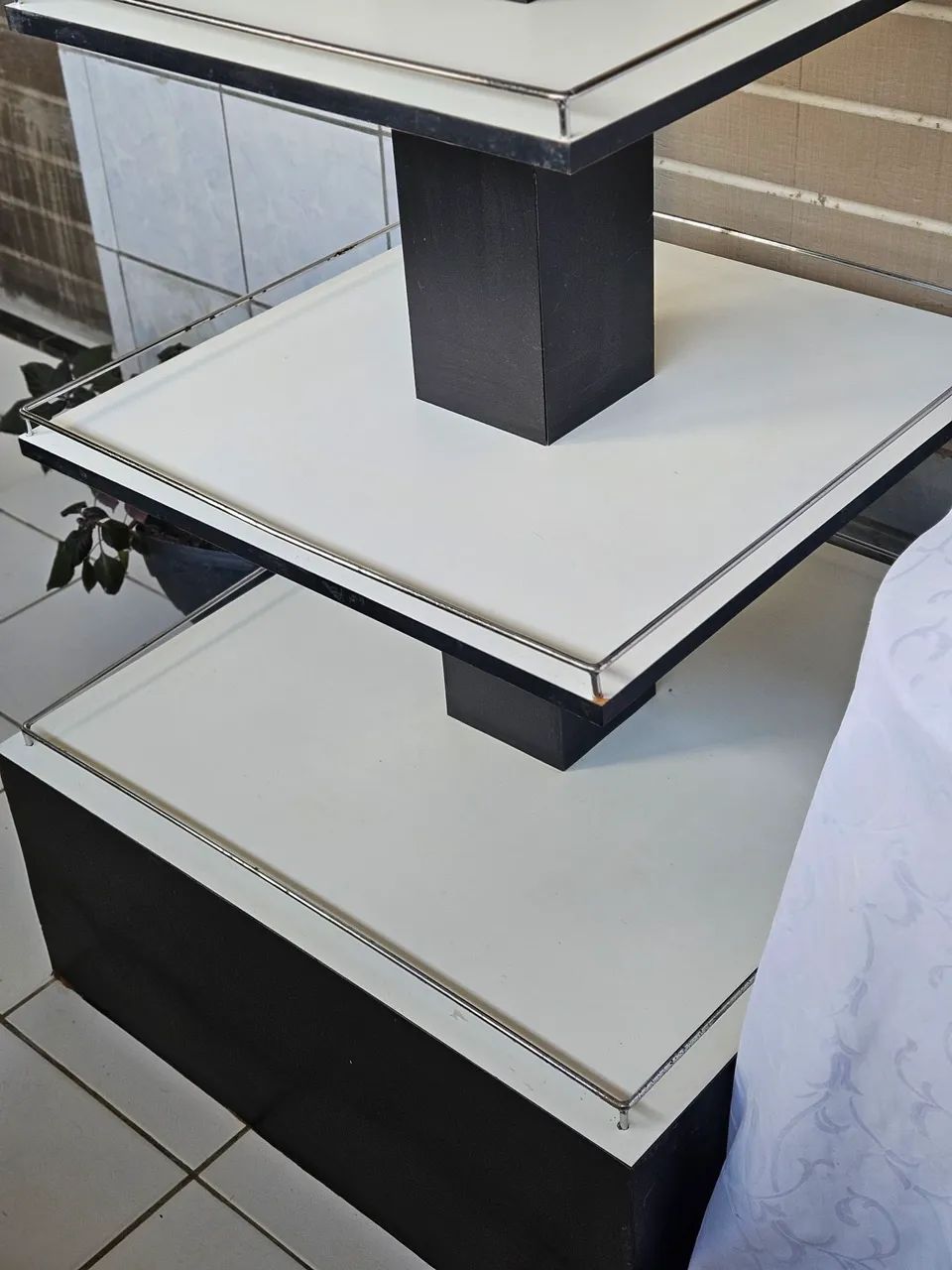 Gôndola central (pirâmide expositora) - Foto 4