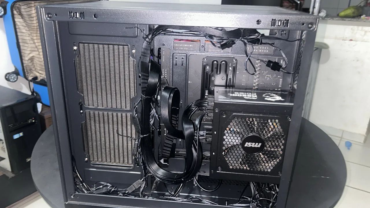 PC GAMER R7 9700X + RX 7700XT - Foto 3