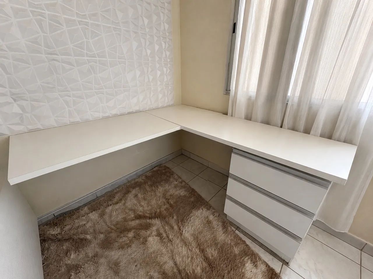 MESA EM L, GAVETAS GRANDE MESA PERFEITA
