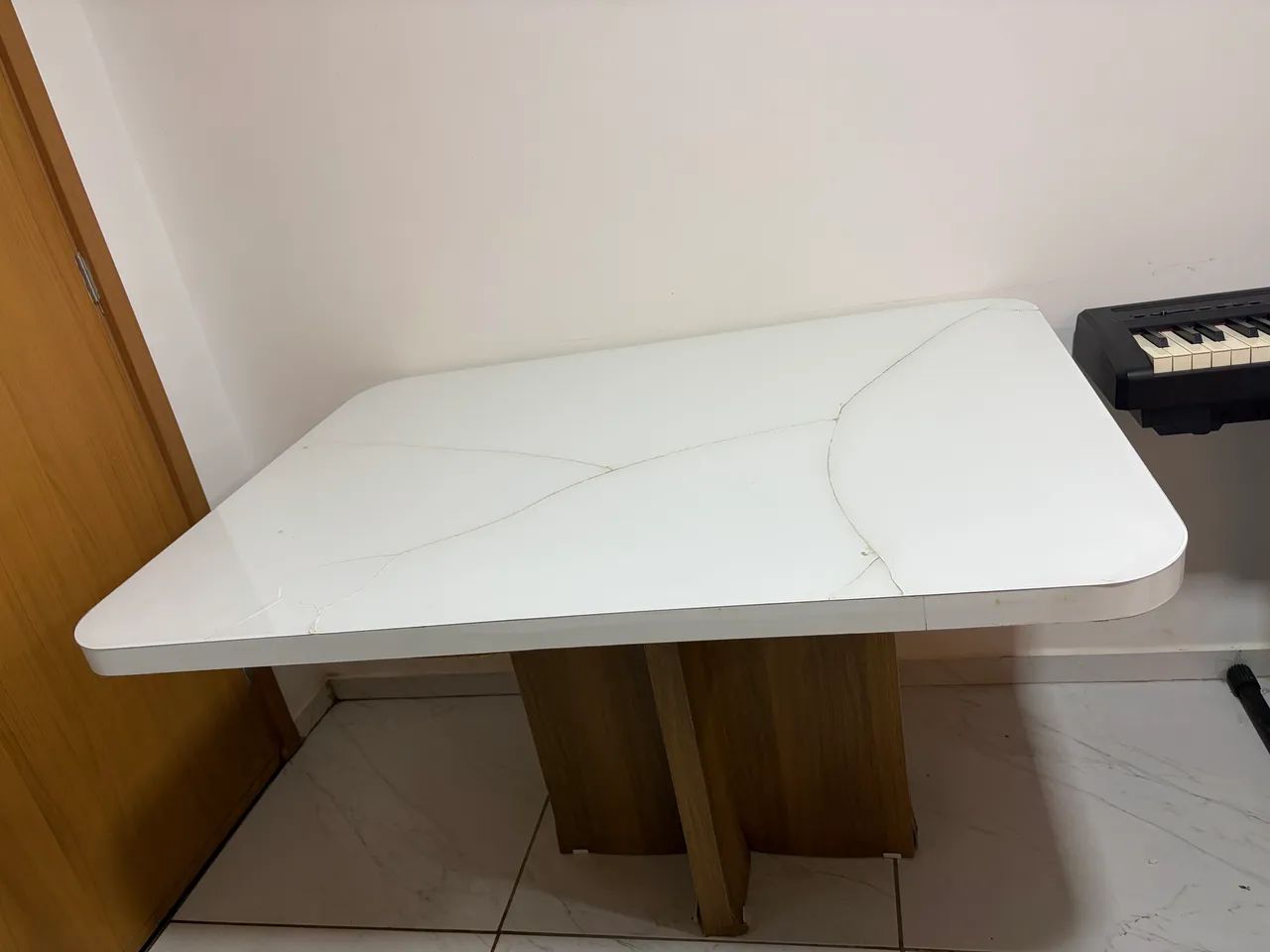 Glass Table65082642418179120