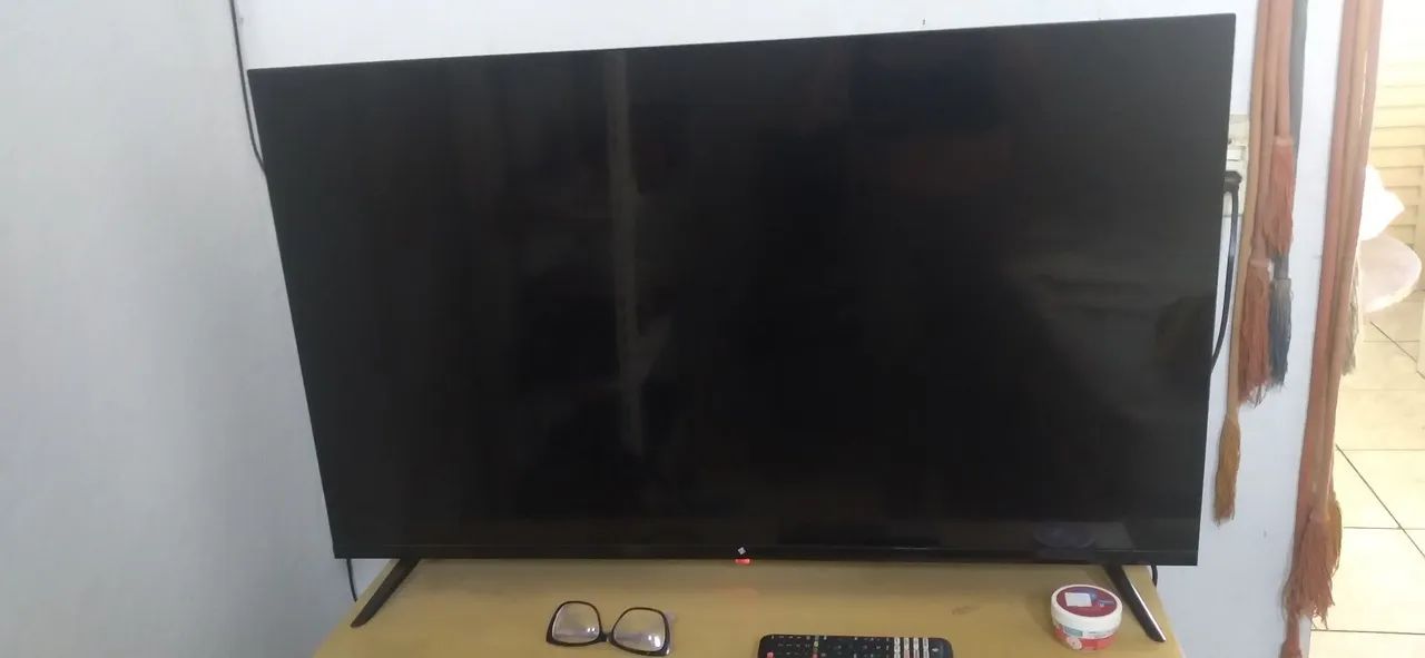 Tv 43 polegadas smart marca tronos 