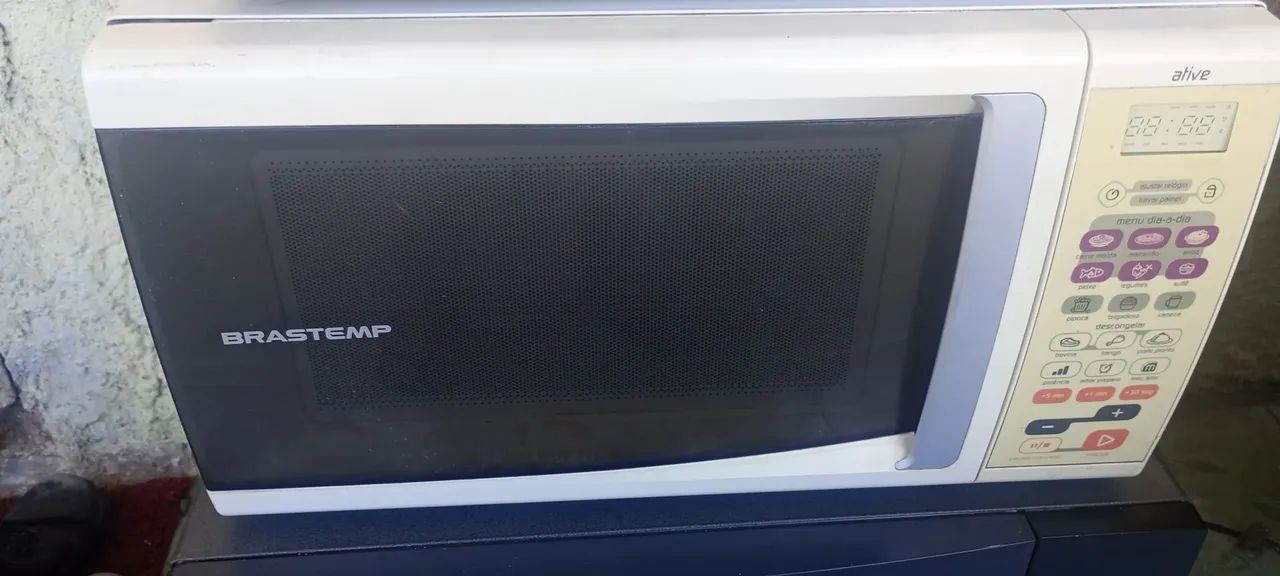 Vendo este microondas Brastemp 