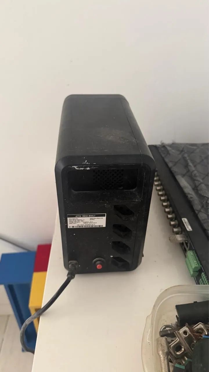 Nobreak 700va Bivolt  - Foto 2