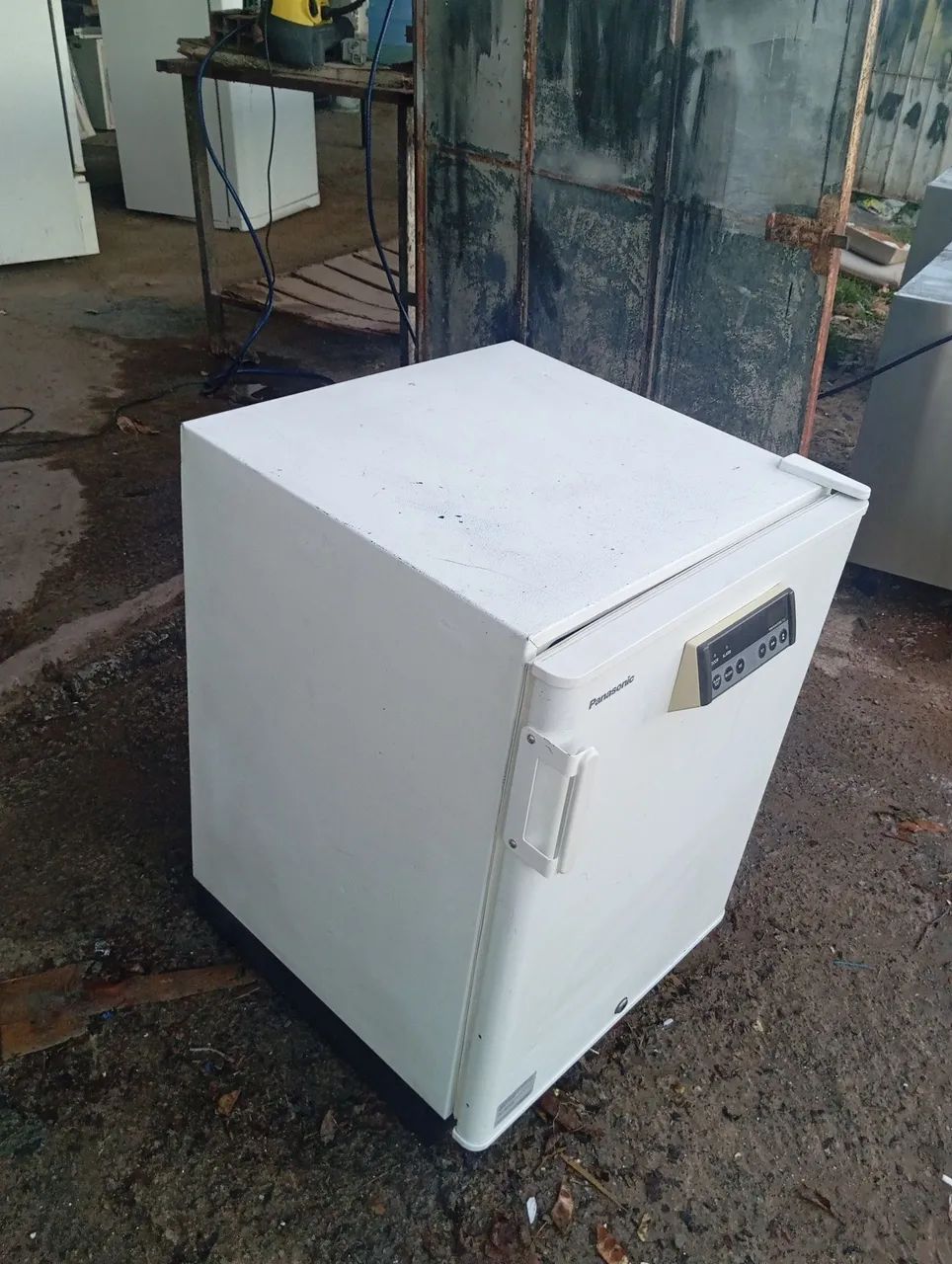 Mini frizer vertical 