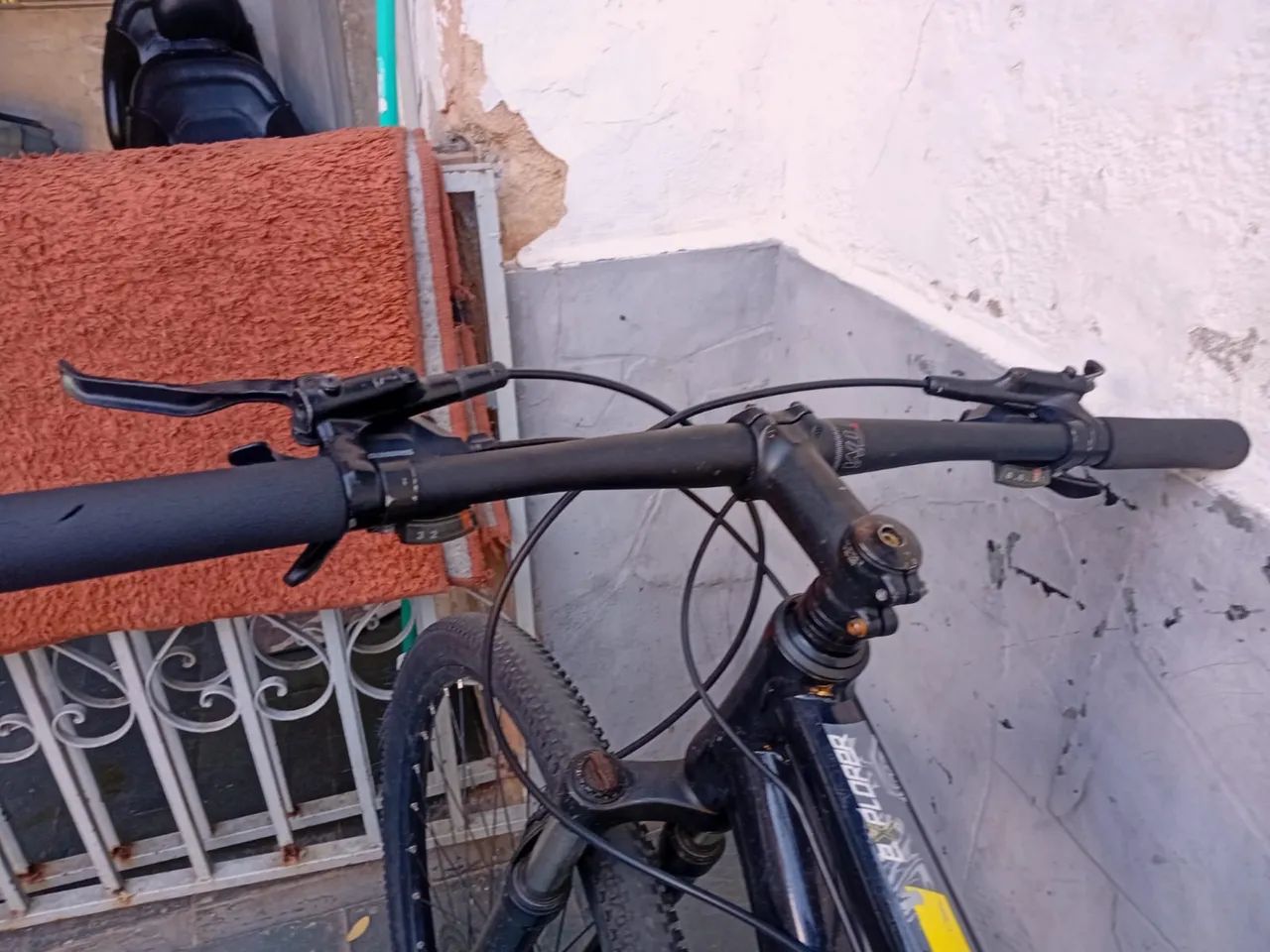 Vendo bicicleta aro 29 - Foto 2