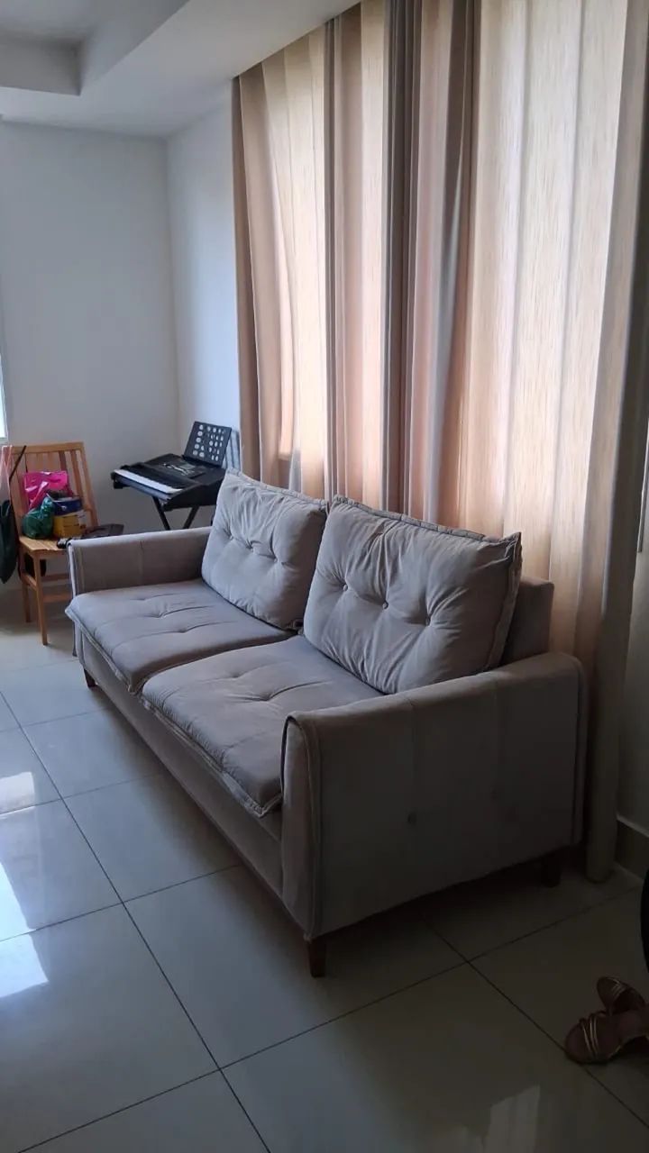 Sofá cinza 4 lugares em perfeito estado - Foto 3