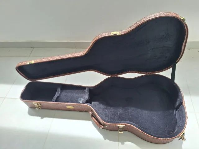 CASE RÍGIDO DE MADEIRA - VIOLÃO CLÁSSICO - MARROM NOBRE / ACOLCHOADO - Foto 3