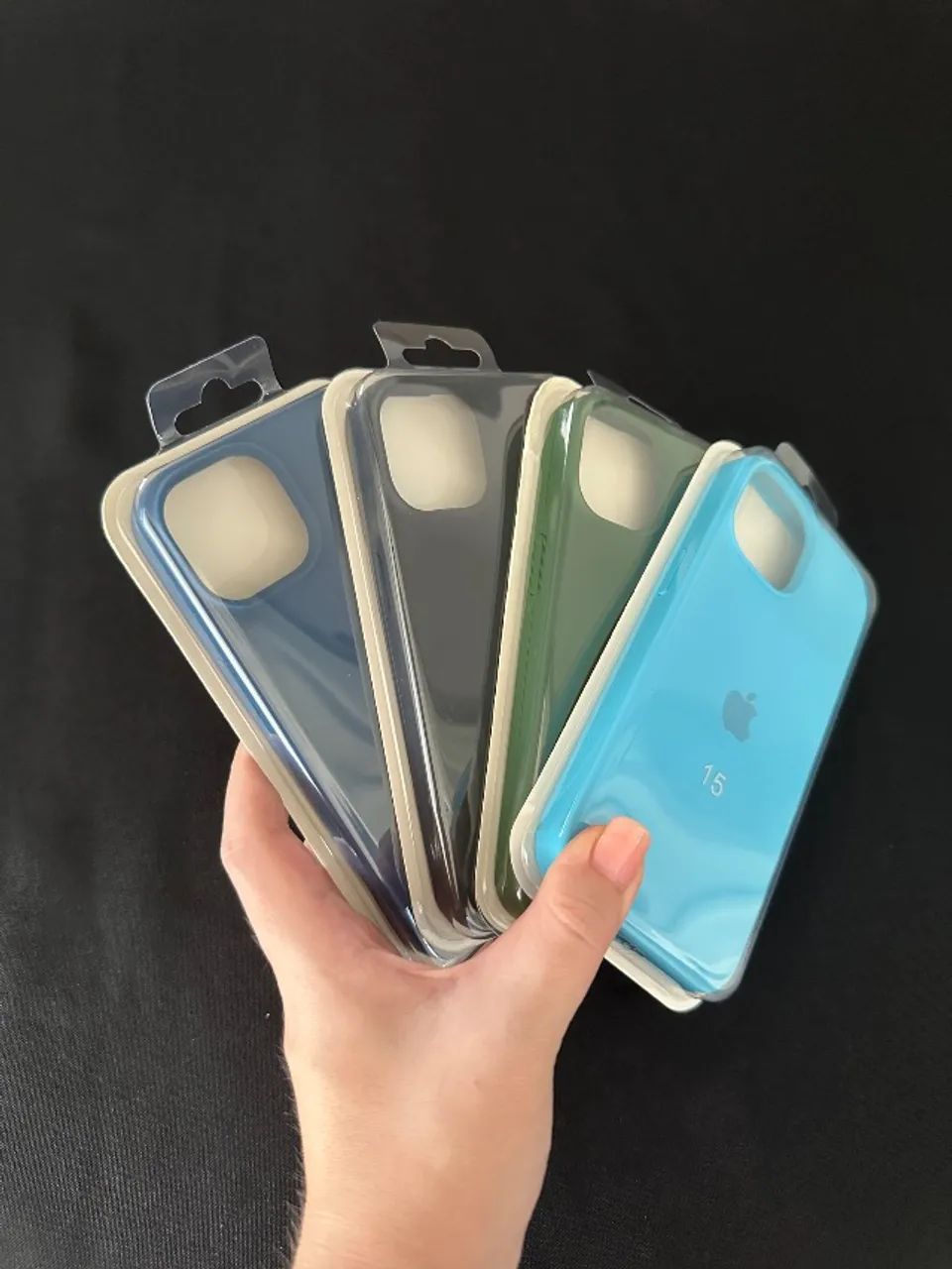 Case de silicone iPhone 15 - Foto 2
