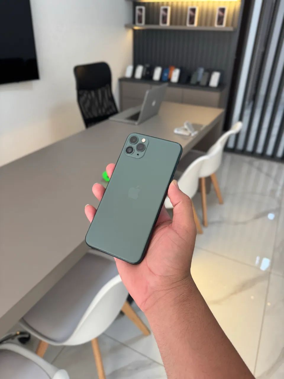 iPhone 11 Pro Max  64 gigas sem Face ID tela nova 