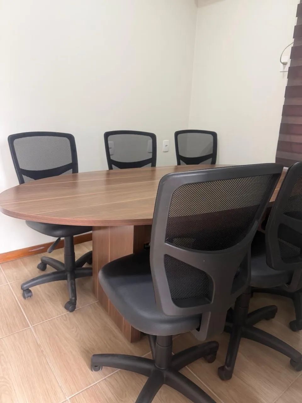 Mesa de Reunião  - Foto 3