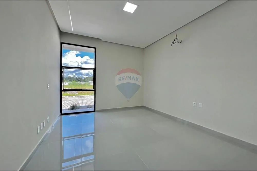 Casa em condomínio fechado com 3/4 sendo duas suítes - Foto 2