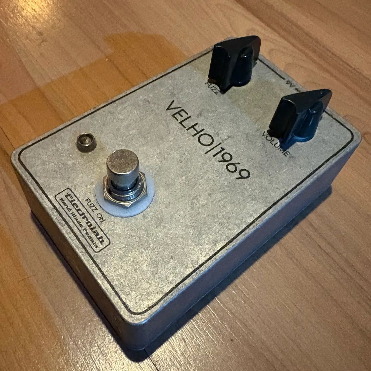 Fuzz face Velho 1969  Electrolab 