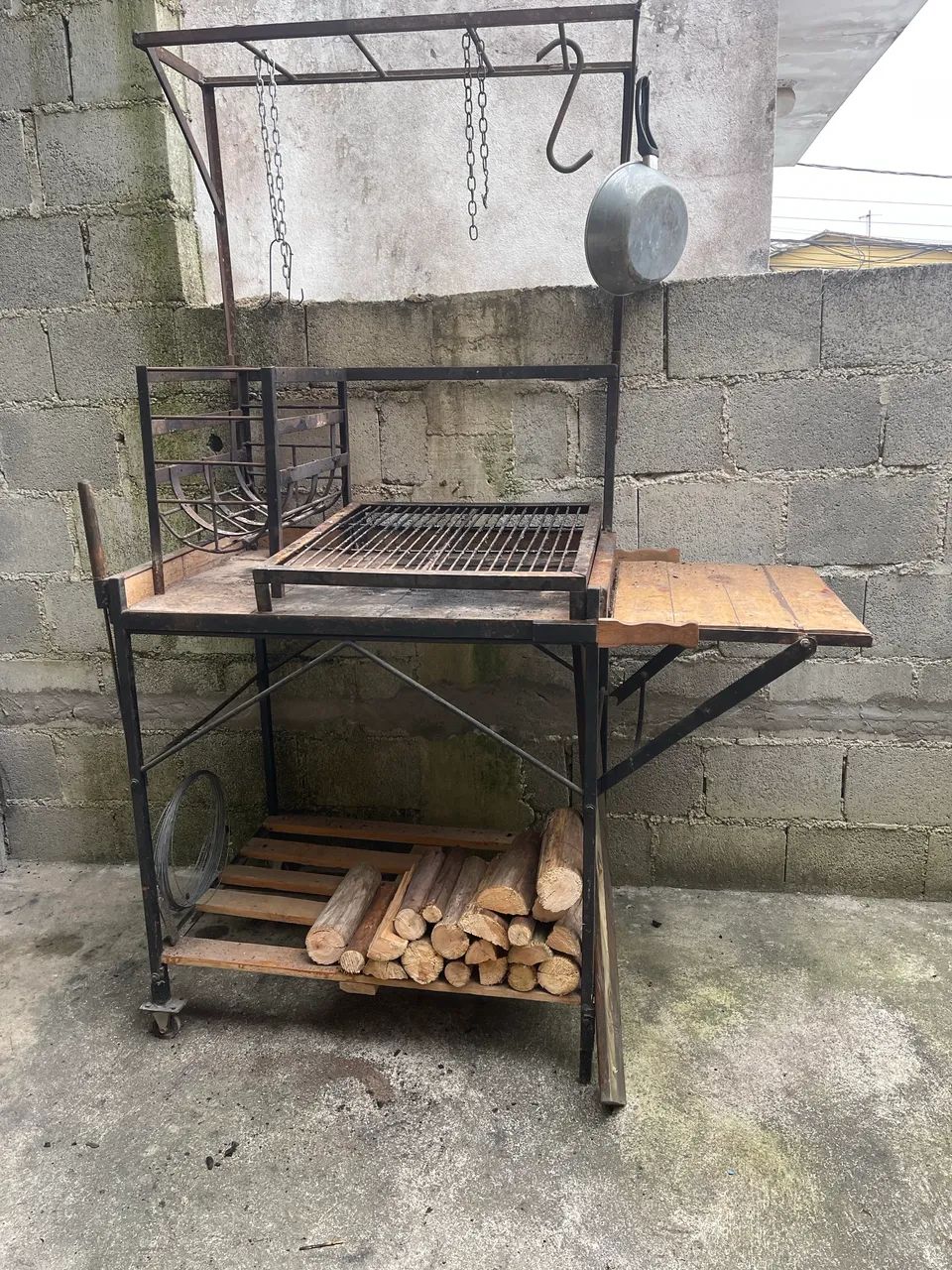 Parrilla com rodinha