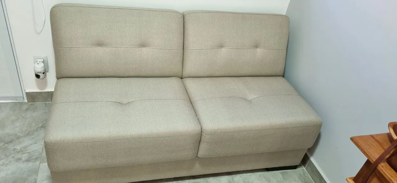 Sofa linho 2 lugares bege excelente estado - Foto 2
