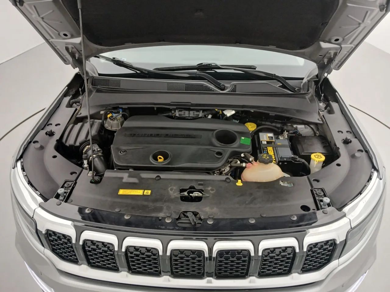 Jeep Commander Limited TD380 2.0 4x4 Die.Aut., foto 10 de 18