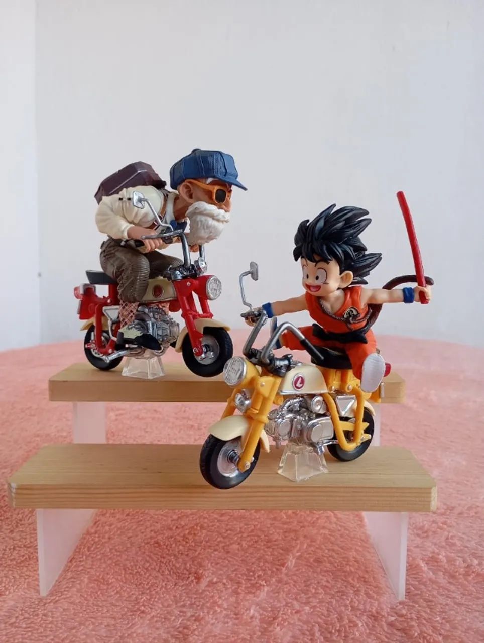 Dragon Ball - Goku e Mestre Kame na moto - Foto 2
