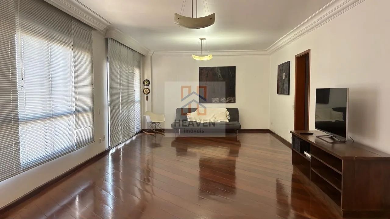ANDAR ALTO, COM VISTA, LAZER E 4 VAGAS