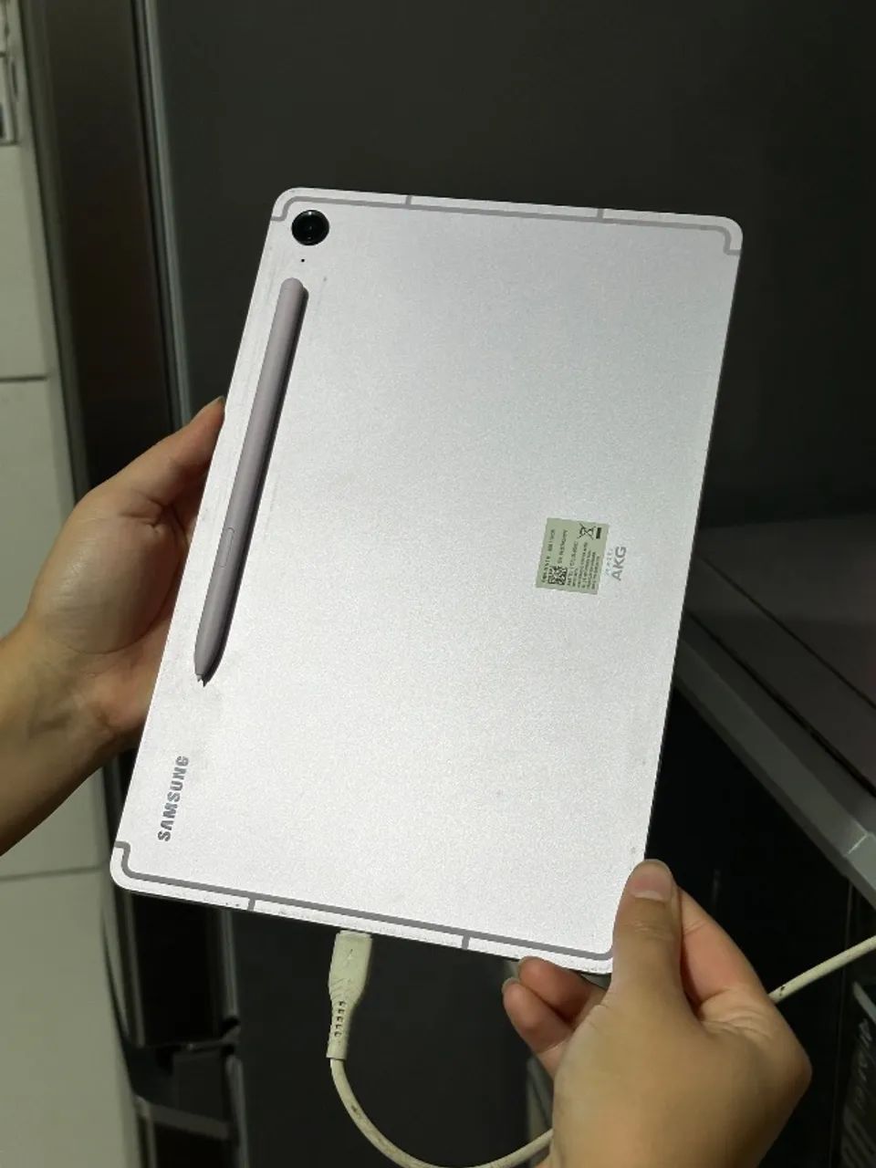 VENDO TABLET, Galaxy Tab S9 FE 128GB, em ótimo estado e pouco usado. - Foto 2