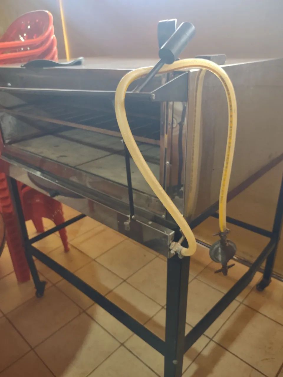 Forno industrial a gás.observação falta o vidro dianteiro  - Foto 2