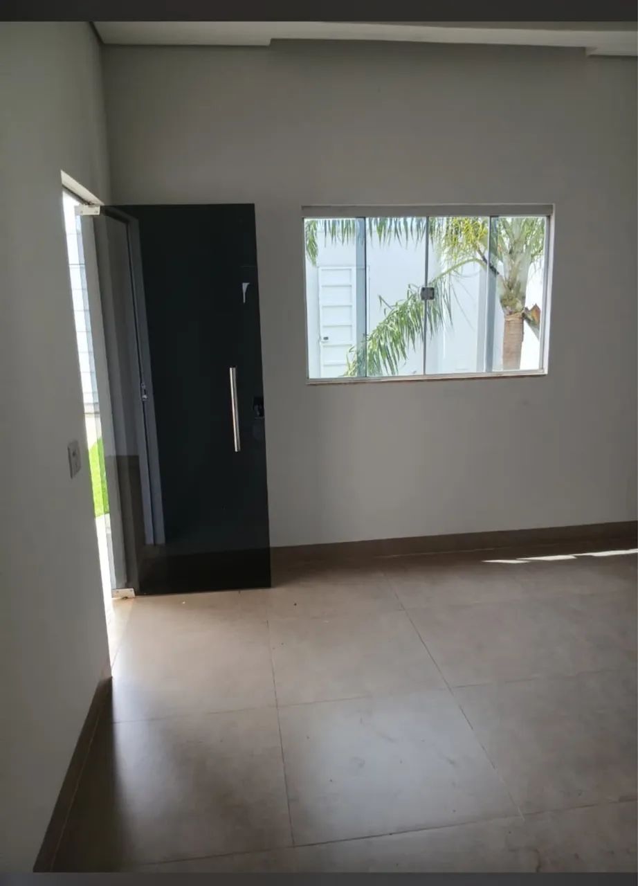     Oportunidade! Casa com Suíte, Espaço Gourmet e Garagem Coberta - Foto 2