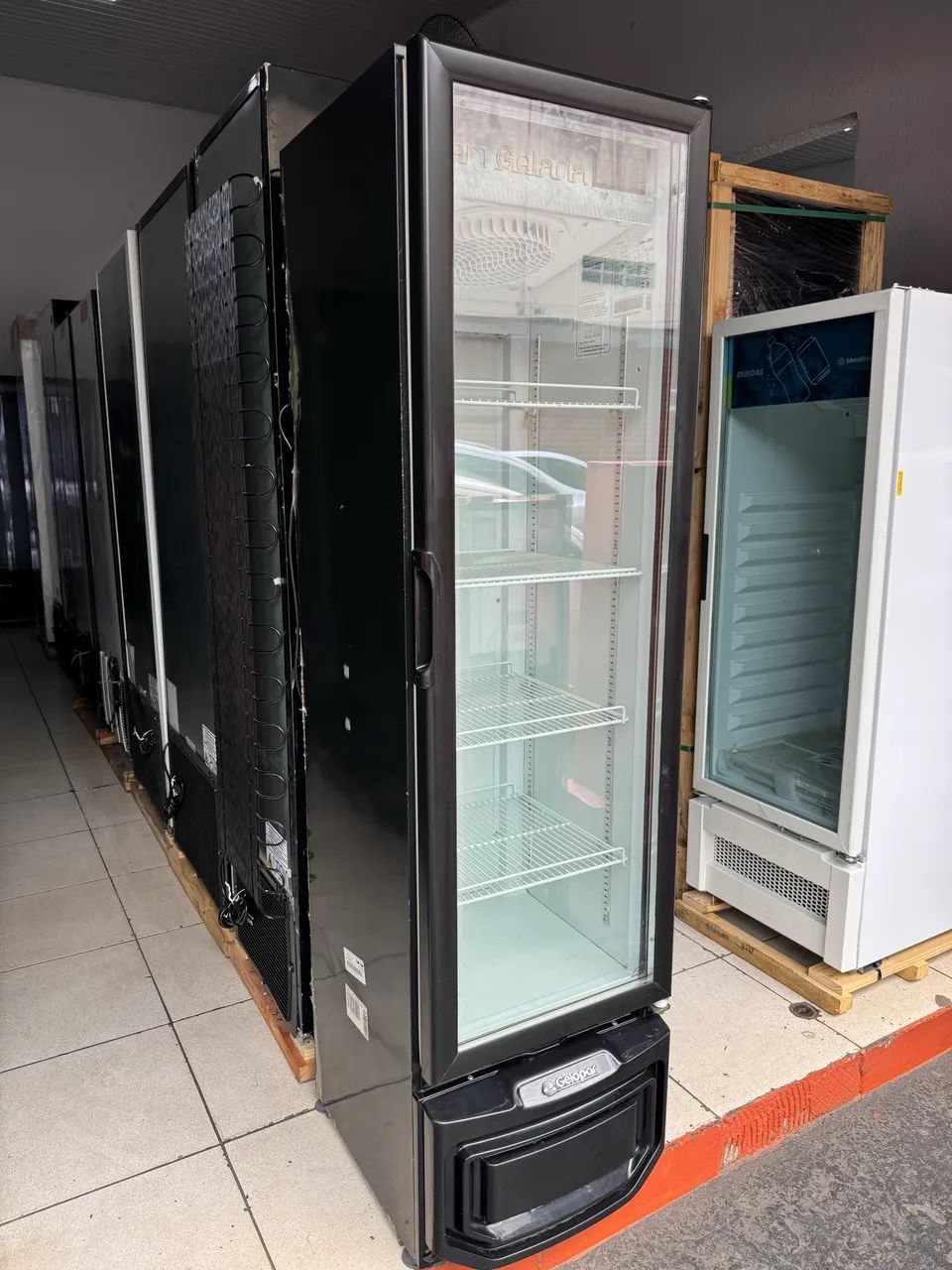 Cervejeira Slim Gelopar Semi Nova 