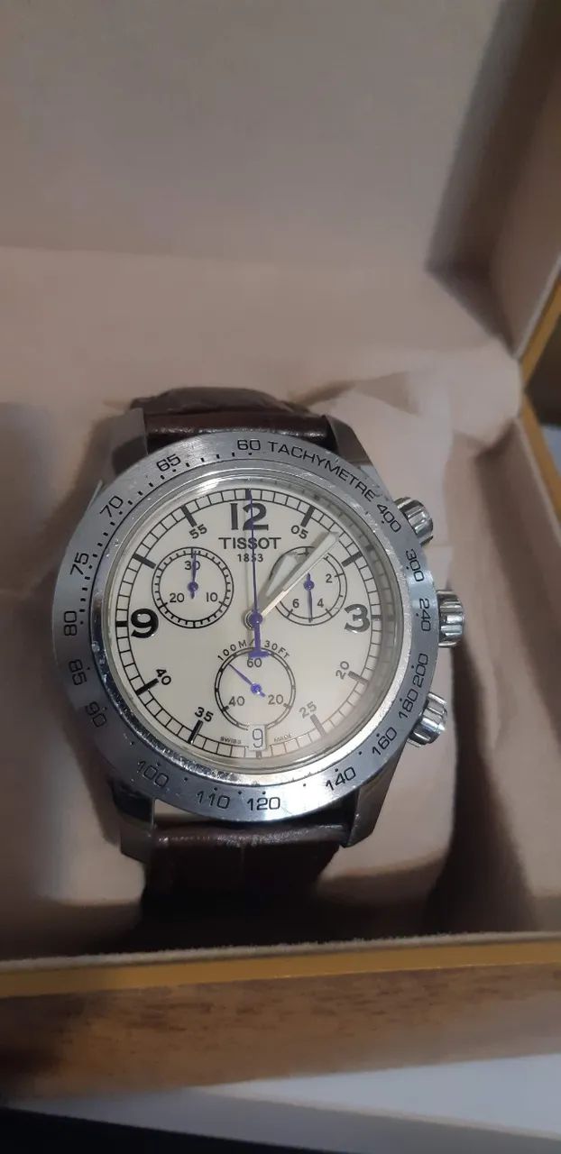 Cronógrafo de quartzo Tissot V8 Prata - Foto 2