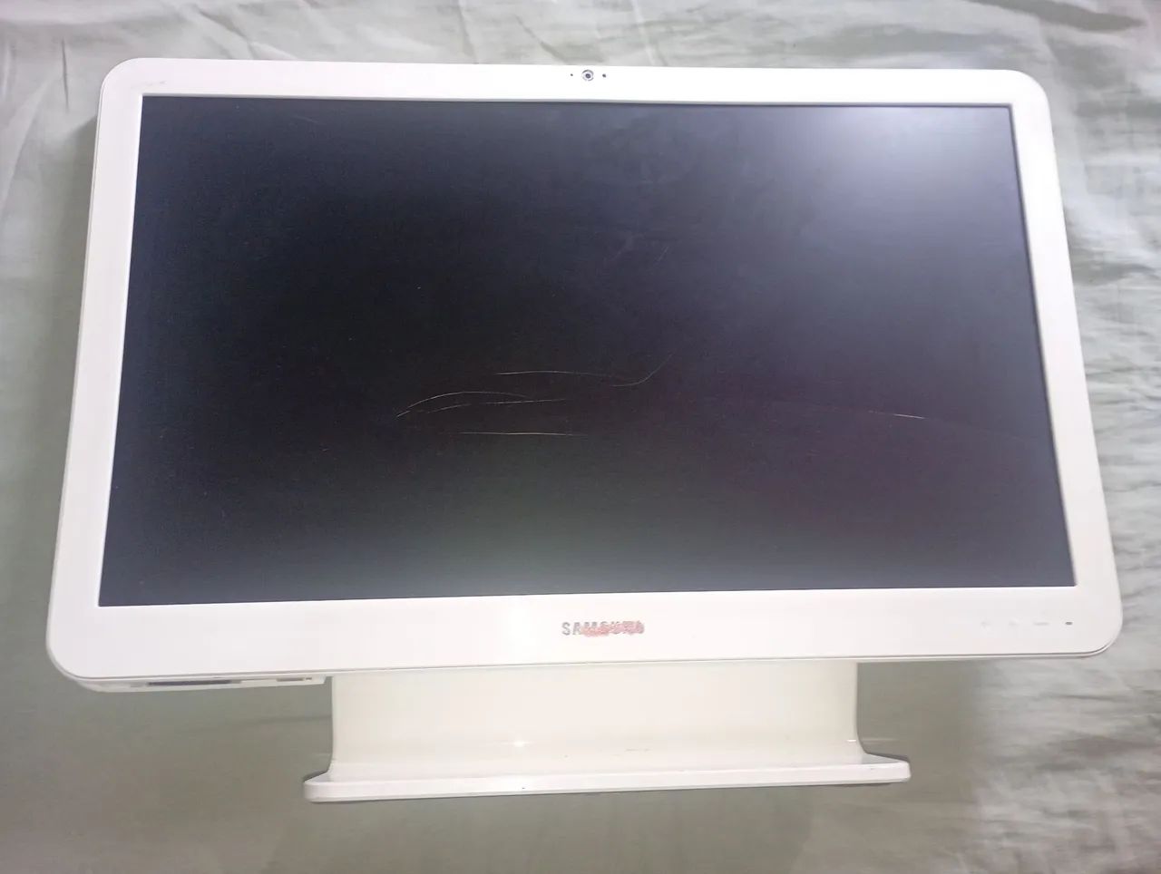 Computador ALL One Samsung tela quebrada troco em play 2