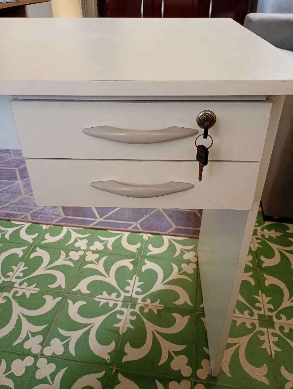 Desk64962183181697120