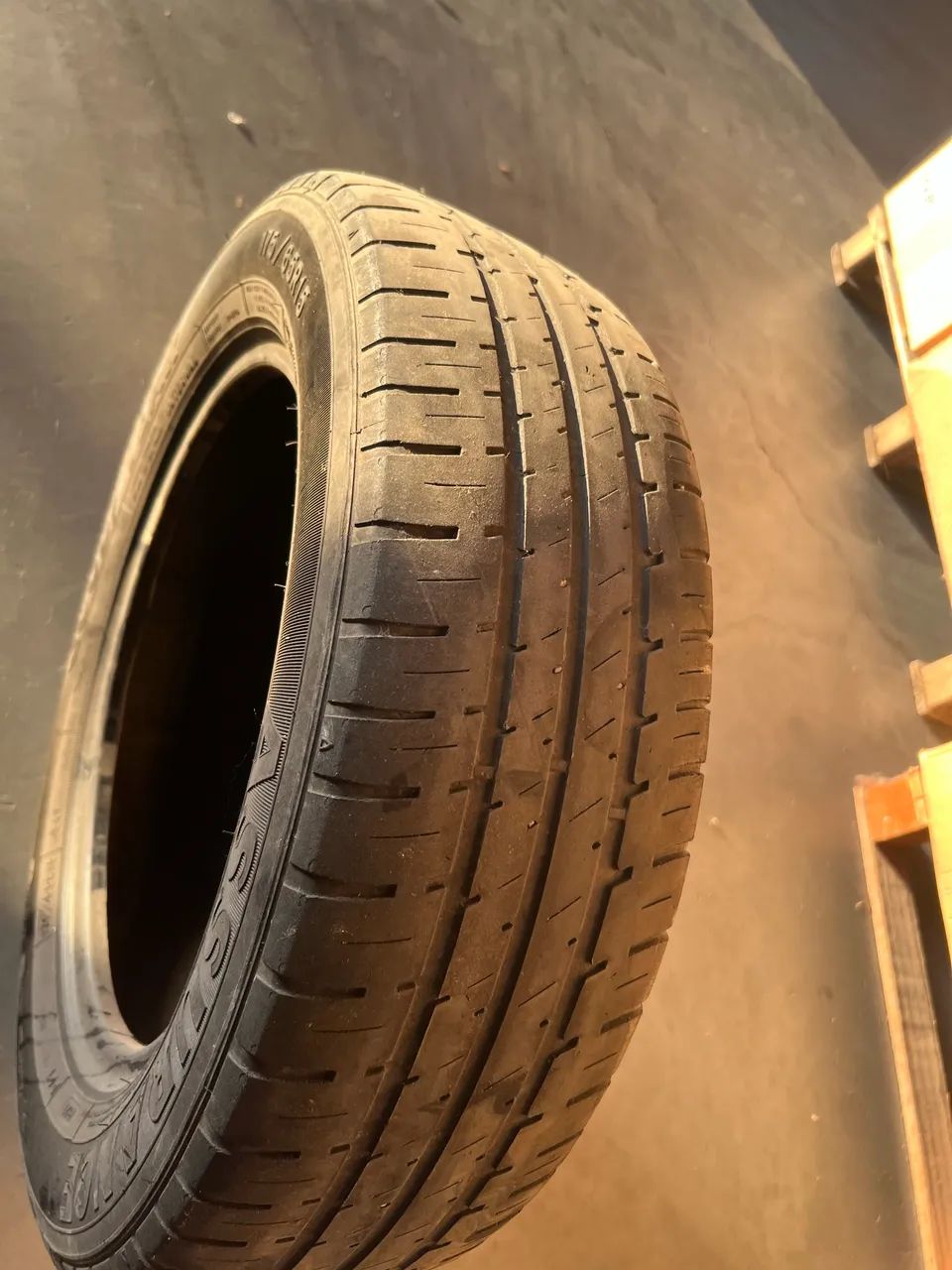 Pneu 175/65 R15