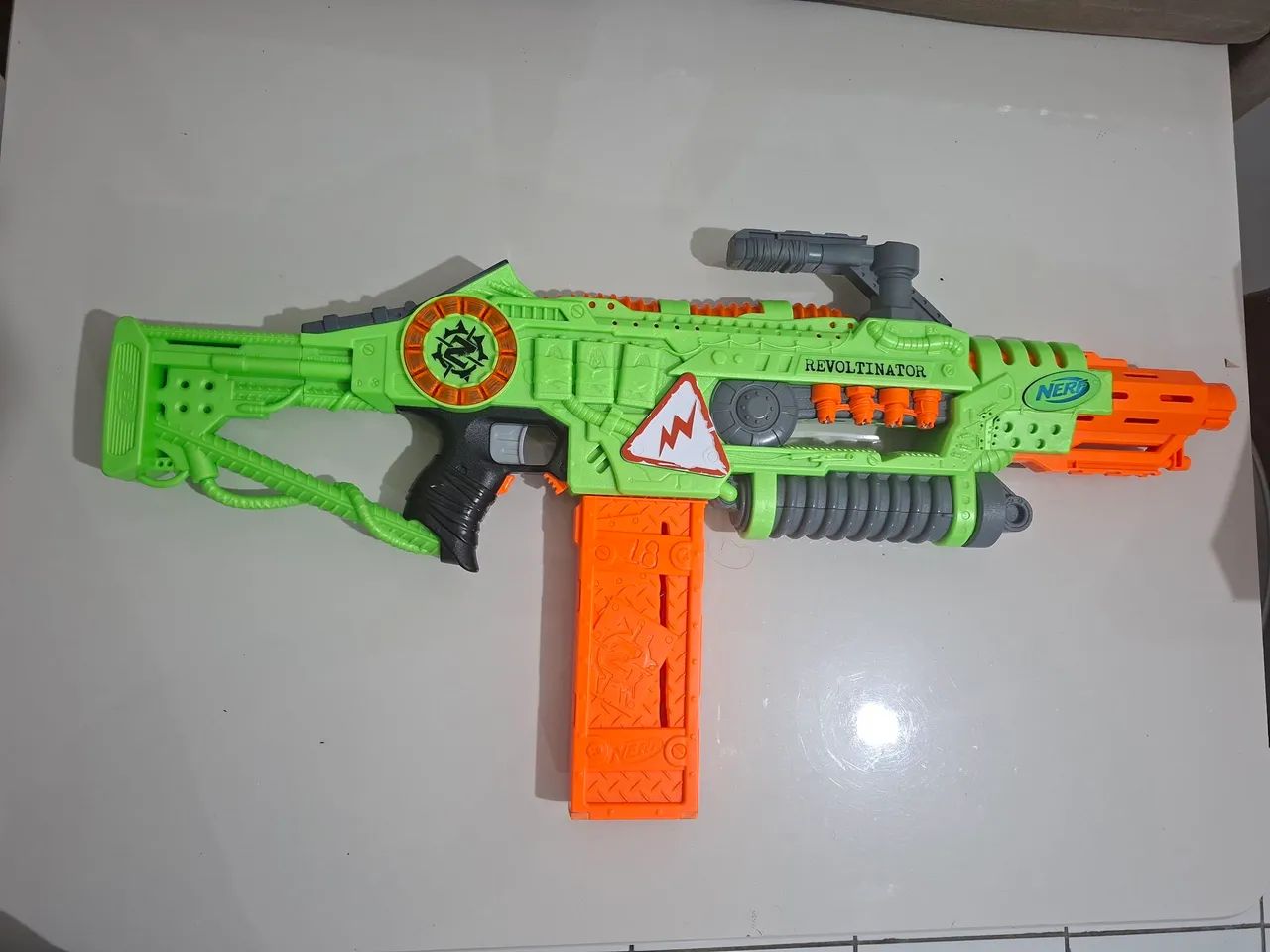 Nerf Zombie Strike Revoltinator - Verde e Laranja - Foto 2