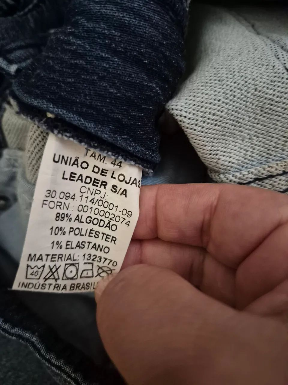 Duas calças jeans masculinas - Tam. 44 e 46 - Foto 3