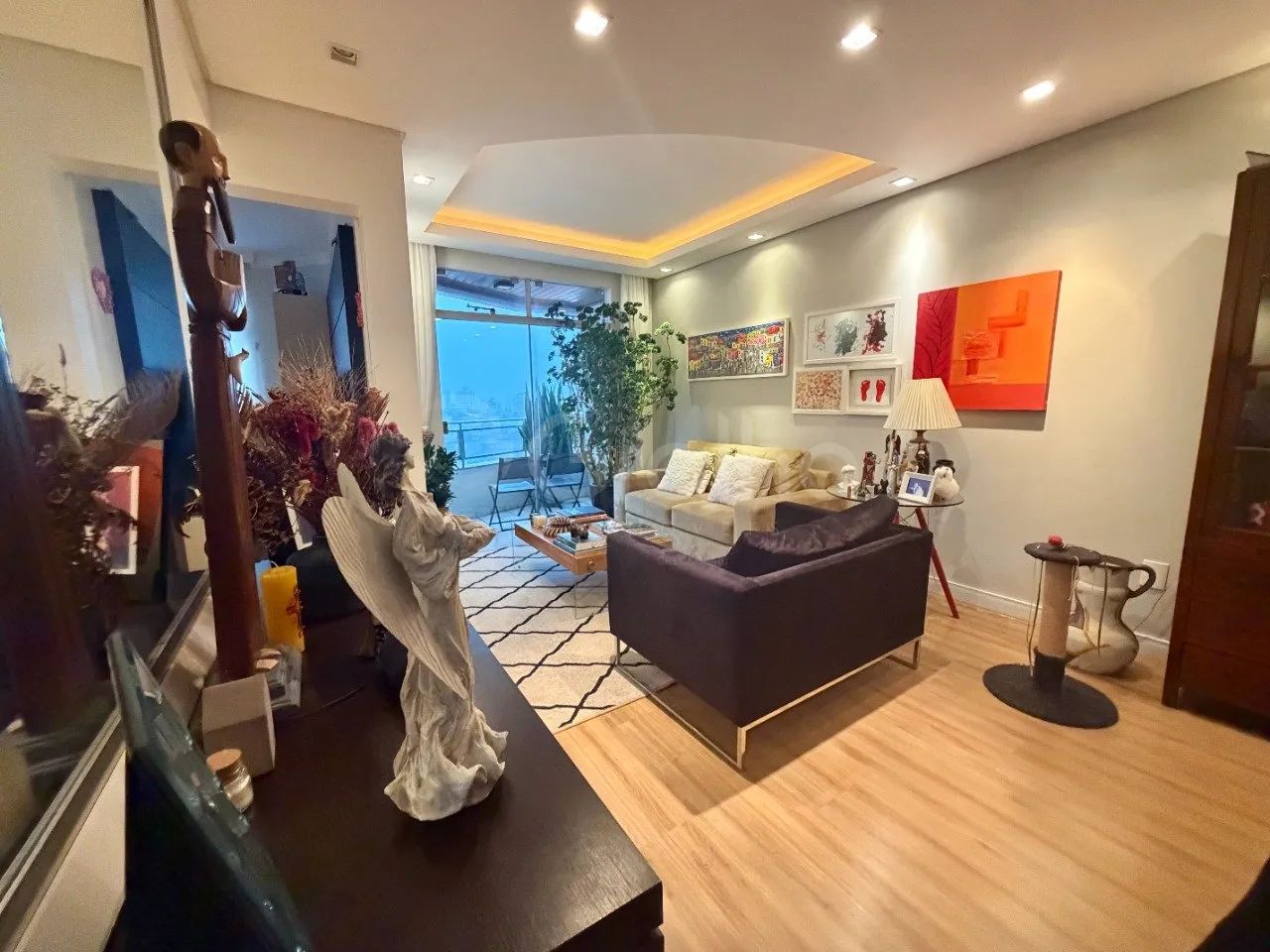 Apartamento de 99m² com 3 quartos em Capoeiras e 2 vagas de garagem com vista ampla.