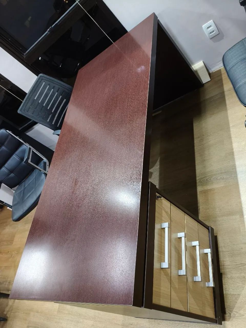 Mesa de Trabalho 180x80 com gaveta - usada em perfeito estado. - Foto 2