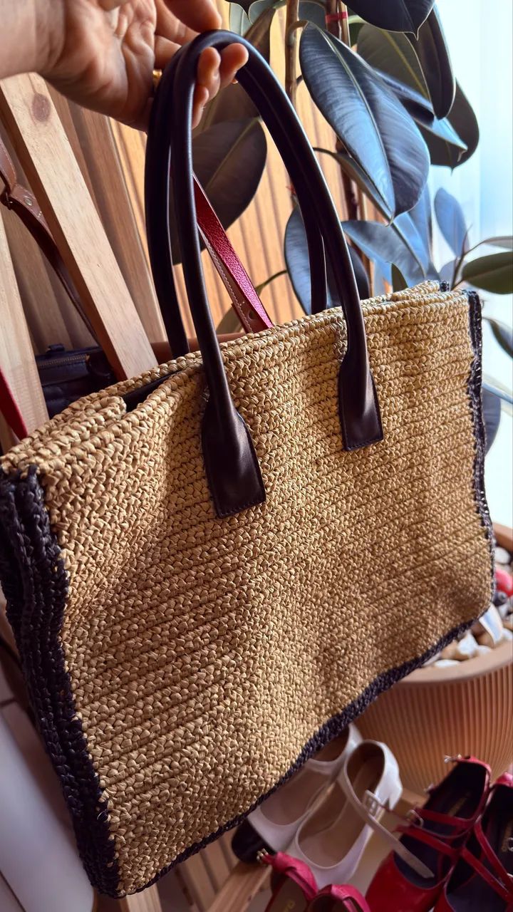 Bolsa Tote de palha em Ráfia e couro - Foto 2